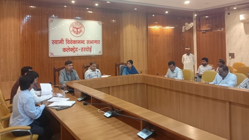 प्रमुख सचिव सहकारिता ने उर्वरक की उपलब्धता व एवं वितरण स्थिति के सम्बन्ध मे की समीक्षा बैठक।