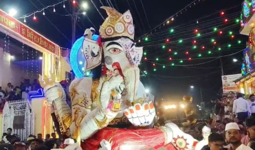 Sambhal : सम्भल में गणेश चतुर्थी पर गणपति बप्पा की धूम, 66 साल पुरानी परंपरा जीवित