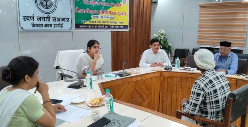 उ.प्र. माटीकला टूल किट्स वितरण: 28 विद्युत चालित चॉक और 5 पगमिल मशीन के लिए लाभार्थी चयनित।