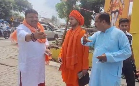 Sambhal : सम्भल में राजेंद्र प्रसाद शास्त्री का विवादित बयान, बोले- सम्भल के मुसलमान होंगे हिंदू