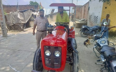 Hardoi : सहायक जिला उद्यान निरीक्षक ने किया केला खेती के खेतों का भ्रमण और 2 WD ट्रैक्टर का निरीक्षण