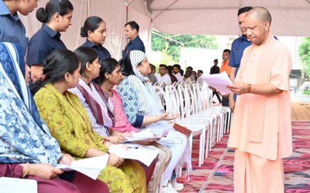 Gorakhpur : कब्जामुक्त कराएं जमीन, दबंगों को सिखाएं कानूनी सबक : मुख्यमंत्री