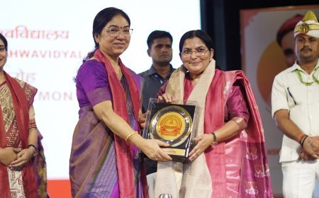 Lucknow : पर्यटन मंत्री ने भातखाण्डे संस्कृति विश्वविद्यालय के 15वें दीक्षान्त समारोह में मेधावियों को 40 स्वर्ण, रजत तथा कांस्य पदक प्रदान किये