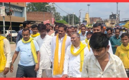 Hardoi : नाबालिग लडकी को भगा ले जाने के मामले में कार्रवाई न होने पर सुभाषपा के सैकड़ो कार्यकर्ता पहुंचे कोतवाली