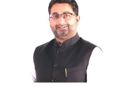 Lucknow : सुप्रीम कोर्ट के फैसले ने मोदी सरकार के साफ नियत पर मुहर लगाई है - दानिश आज़ाद अंसारी