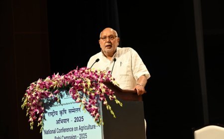 Lucknow : नई दिल्ली में 'राष्ट्रीय कृषि सम्मेलन- रबी अभियान 2025' में शामिल हुए कृषि मंत्री