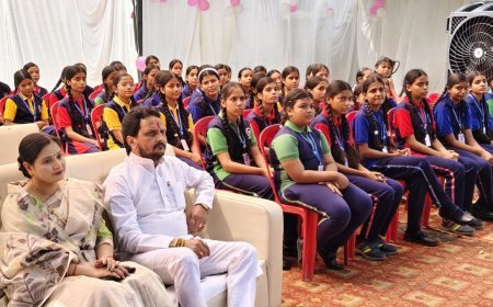 Sitapur : पालिका अध्यक्षा ने महिला शक्ति  मिशन शक्ति 5.0 का फीता काटकर किया शुभारंभ