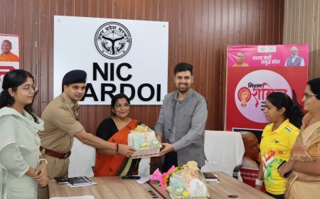 Hardoi : मिशन शक्ति फेज-5.0 का शुभारंभ, शिक्षा मंत्री रजनी तिवारी ने कहा- महिलाओं- बेटियों को मिले सभी योजनाओं का लाभ