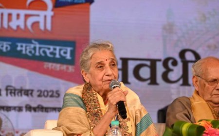 Lucknow : चौथे गोमती पुस्तक महोत्सव के दूसरे दिन अवधी भाषा और संस्कृति का जलवा