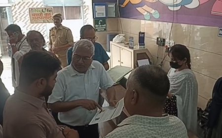 Sambhal : सम्भल में अस्पतालों पर प्रशासन की बड़ी कार्रवाई, पल्स हॉस्पिटल सीज, दो को नोटिस