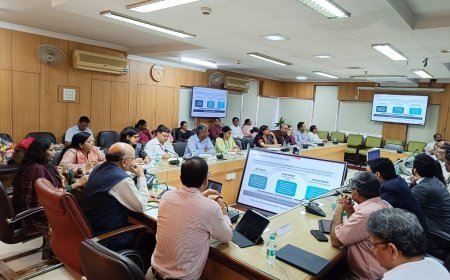 Lucknow : विकसित यूपी @2047: विजन डॉक्युमेंट पर हुआ मंथन, नीति आयोग के सीईओ ने की ‘उत्तर प्रदेश@2047 के विजन डॉक्युमेंट’ की समीक्षा