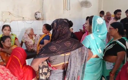 Ballia : बिजली तार गिरने से दो छात्राओं की मौत पर जिलाधिकारी ने की बड़ी कार्रवाई