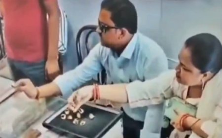 झांसी के सीपरी बाजार में ज्वेलरी शॉप से 50 हजार की सोने की अंगूठी चोरी, शातिर जोड़े ने CCTV के सामने रची साजिश, पुलिस तलाश में जुटी