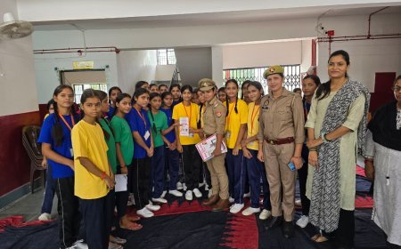 Sitapur : मिशन शक्ति 5.0: खैराबाद में ई-रिक्शा से जागरूकता अभियान, महिलाओं को सुरक्षा योजनाओं की दी जानकारी