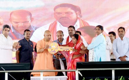 Lucknow : जिसे जहन्नुम जाना है, वह गजवा ए हिंद के नाम पर अराजकता पैदा करने का प्रयास करे: मुख्यमंत्री