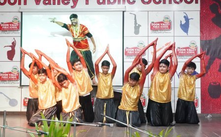 Deoband : द दून वैली पब्लिक स्कूल में विजयादशमी का उत्सव धूमधाम से मनाया गया