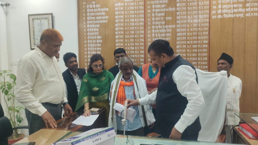 Lucknow : सबसे अधिक राजस्व मामले निस्तारित कर लखनऊ अव्वल, जनपदीय न्यायालयों में जौनपुर ने मारी बाजी