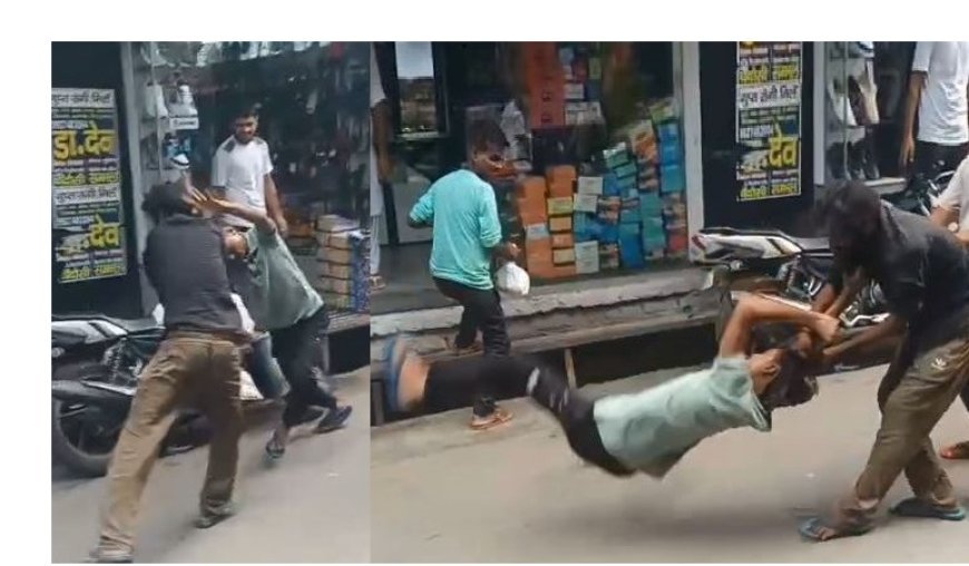 Sambhal : शराब के पैसे मांगने पर भिड़े युवक, जमकर हुई मारपीट, देखें पूरा वीडियो
