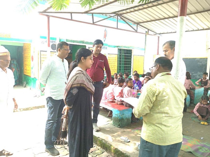 Hardoi : CDO ने किया प्राथमिक विद्यालय मुरलीगंज का निरीक्षण, सुविधाओं और शिक्षण में सुधार के निर्देश