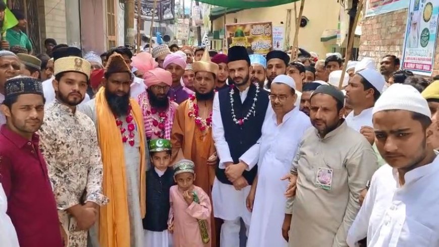 Sambhal : सपा सांसद जियाउर्रहमान बर्क बोले- इंसानियत की सेवा सबसे बड़ा धर्म, मुसलमान के साथ हो रहा भेदभाव