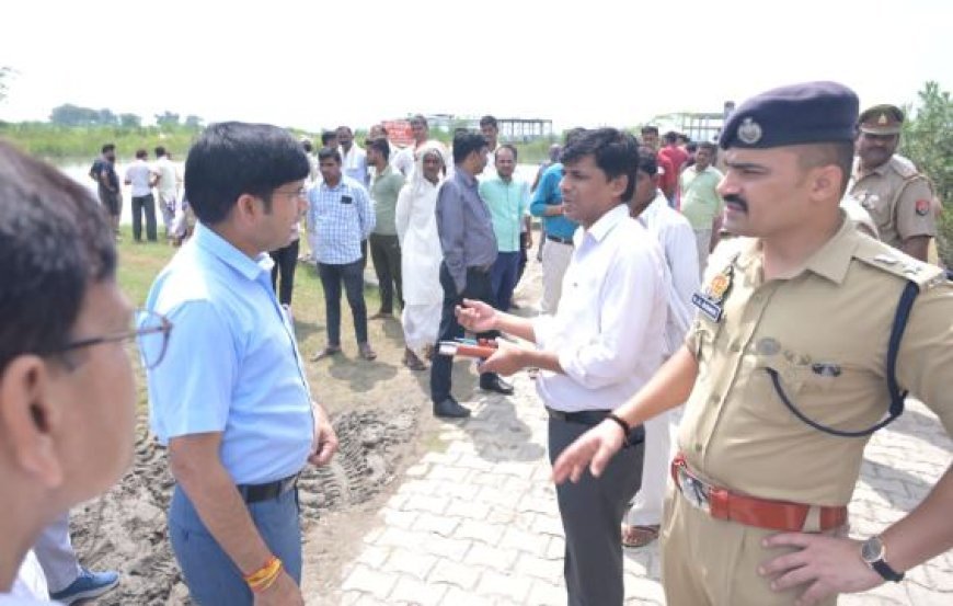 Sambhal : गणेश विसर्जन की तैयारी पूरी, गंगा के पास हो रहा विसर्जन