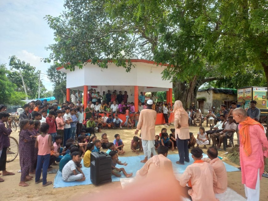 Pilibhit : बाघ एक्सप्रेस पहुंची ग्राम- पंडरी और चौड़ाखेड़ा, नुक्कड़ नाटक कर लोगों को मानव- वन्यजीव सहअस्तित्व के बारे में बताया