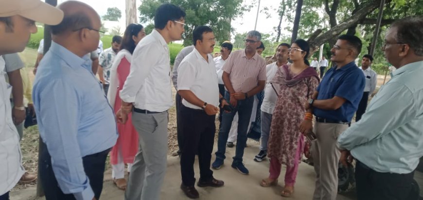 Hardoi : समर्थ उत्तर प्रदेश-विकसित उत्तर प्रदेश अभियान- हरदोई में प्रबुद्धजनों ने किया भ्रमण और संवाद