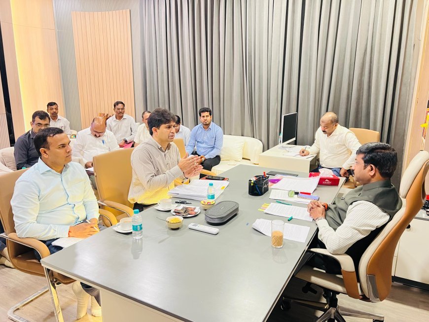 Lucknow : टोकन एमाउंट देकर एंकर यूनिट स्थापित कर सकते हैं उद्यमीः नन्दी