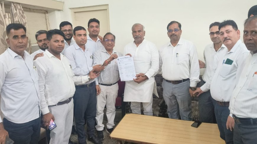 Uttrakhand : विधायक अरविंद पांडे से बार एसोसिएशन ने चेंबर के लिए 25 लाख मांगे