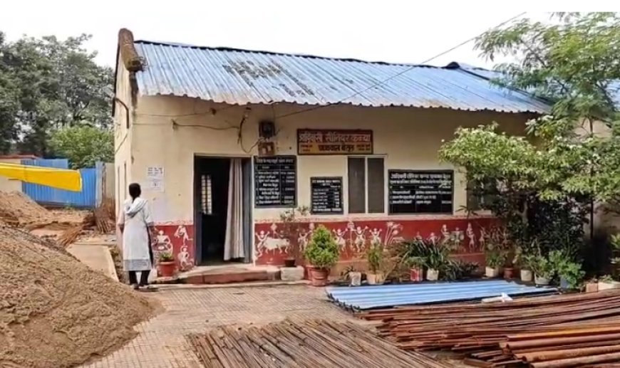 Baitul : बैतूल के सीनियर आदिवासी कन्या छात्रावास में ठेकेदार की मनमानी, निर्माण सामग्री से छात्राओं को खतरा