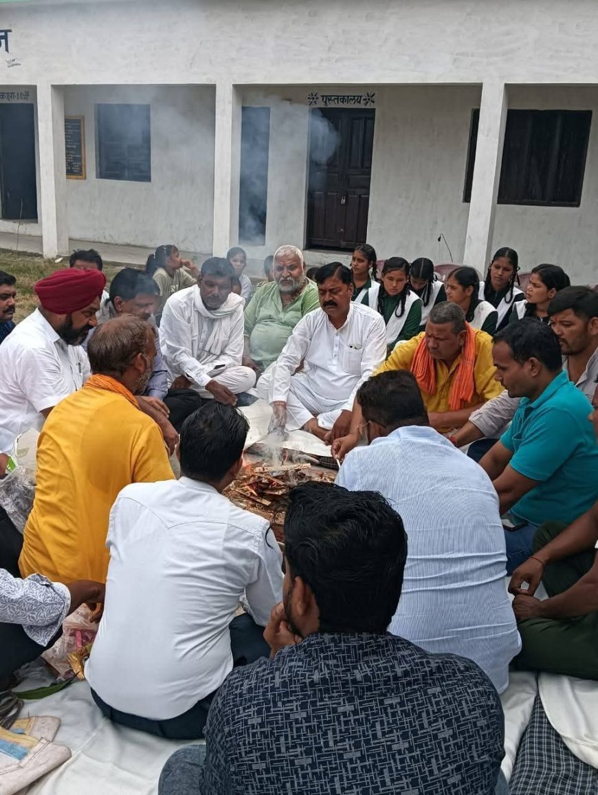 Uttrakhand : हवन कर की सीएम धामी की दीर्घायु की कामना