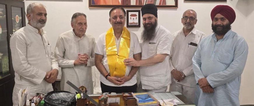 Deoband : पंजाबी समाज ने सहारनपुर विधायक व समाजसेवियों का किया अभिनंदन