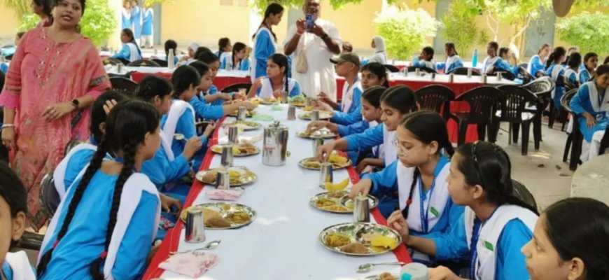 Kanpur : कक्षा 9 से 12 में छात्राओं को प्रतिदिन निःशुल्क मिड डे मील उपलब्ध कराने वाला पहला विद्यालय बना कानपुर का जीजीआईसी चुन्नीगंज