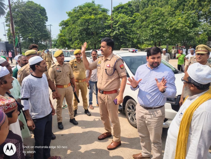 Sitapur : डीएम व एसपी ने संयुक्त रूप से बाजार एवं भीड़ भाड़ इलाकों का किया निरीक्षण परखी व्यवस्थाएं