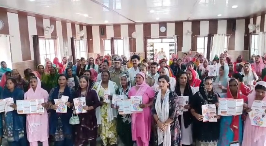 Deoband : मिशन शक्ति 5.0: देवबंद में डीआईजी अभिषेक सिंह ने महिलाओं व छात्राओं को सुरक्षा और स्वावलंबन के लिए किया जागरूक