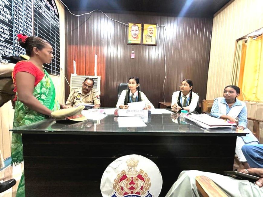Sitapur : मिशन शक्ति 5.0- सीतापुर में छात्राओं को थाना प्रभारी बनाकर जागरूक किया, महिलाओं की समस्याओं का तत्काल निपटारा
