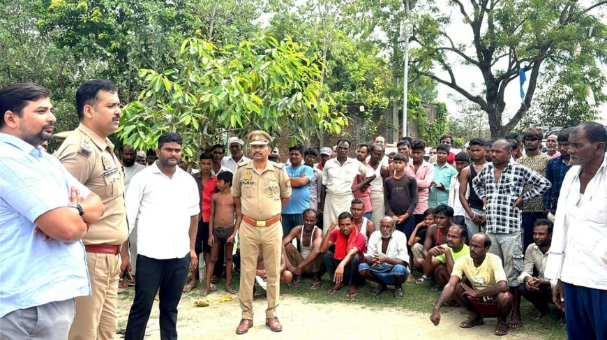 Sitapur : नदवा स्कूल बेल्ट कांड के बाद बच्चों की पढ़ाई सुचारू रूप से चालू।