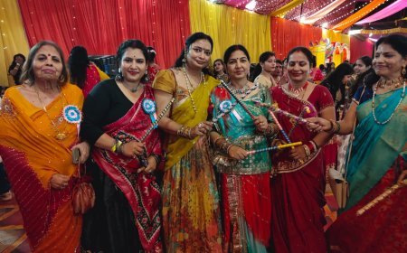 Hardoi : हरदोई में अग्रवाल धर्मशाला में भव्य डांडिया नाइट महोत्सव का आयोजन