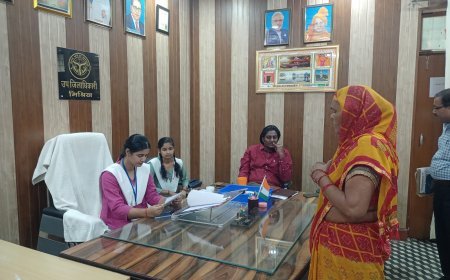 Sitapur : साक्षी बनी एक दिन की एसडीएम, खुशबू बनी तहसीलदार मिश्रित