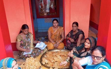 Hardoi: शारदीय नवरात्रि समापन पर भदेवरा शिव मंदिर में कन्याभोज और भंडारे का भव्य आयोजन। 