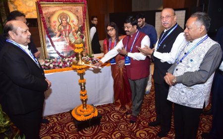 Lucknow : दिल्ली में वैश्य इंटरनेशनल एसोसिएशन का नेशनल कॉनक्लेव- प्रयागराज के 11 परिवारों को आधुनिक ठेला दिए