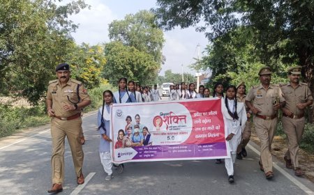 Hardoi : मिशन शक्ति फेस-5 के तहत संडीला में बालिकाओं की जागरूकता दौड़ आयोजित, पुलिस ने बढ़ाया हौसला