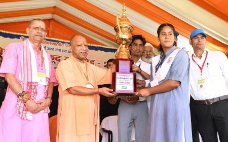 Jhansi: झांसी की धरती से सीएम योगी ने खिलाड़ियों को दी नई ऊर्जा, दिए सफलता मंत्र।