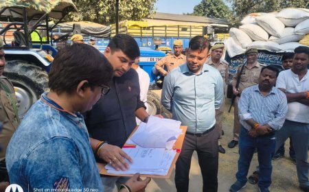 Sitapur : डीएम अभिषेक आनंद ने धान क्रय केन्द्रों का आकस्मिक निरीक्षण कर परखीं व्यवस्थाएं