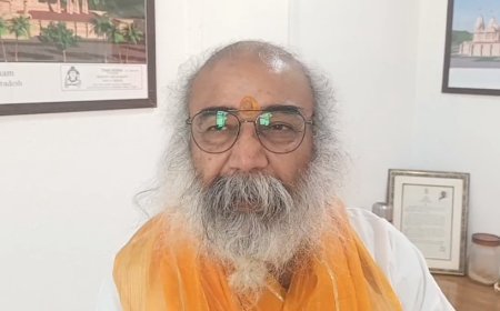 सम्भल में ईडी कार्यवाही पर आचार्य प्रमोद कृष्णम् का बयान, पैसा रिकवर करना है तो सांसद के यहां हो छापेमारी।