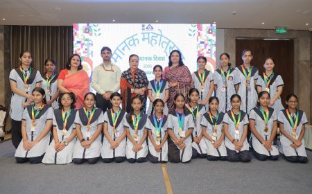 Noida : मानक दैनिक मानव जीवन की आधारशिला : गीता पंडित 