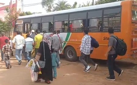 Sambhal: भाई दूज पर सम्भल रोडवेज पर यात्रियों की भीड़, बहनों को झेलनी पड़ी भारी दुश्वारियां। 