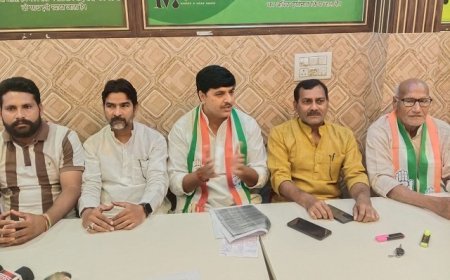 हरदोई में मनरेगा घोटाला: 236 लाख की बोरीबंदी में वित्तीय अनियमितता, कार्यवाही के आदेश बेकार,  कांग्रेस नेता आशीष सिंह ने उजागर की अनियमितता। 