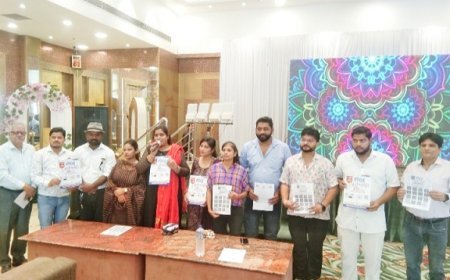 हरदोई में युवा खादी महोत्सव 2025: भव्य आयोजन के लिए प्रेस वार्ता, 28 अक्टूबर से शुरू होगा मेला।