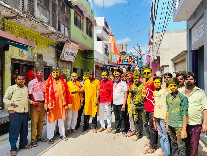 Hardoi : शाहाबाद हरदोई में शारदीय नवरात्र समापन पर मां दुर्गा का भव्य विसर्जन